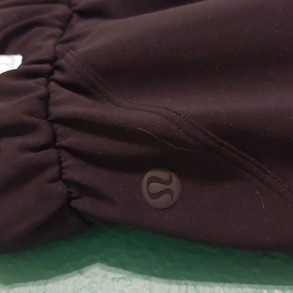 Lululemon Bundle - Jet Pants and On the Fly Pants - Picture 8 of 10